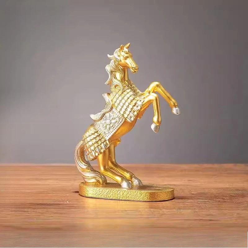 

Фигурки лошадей из смолы