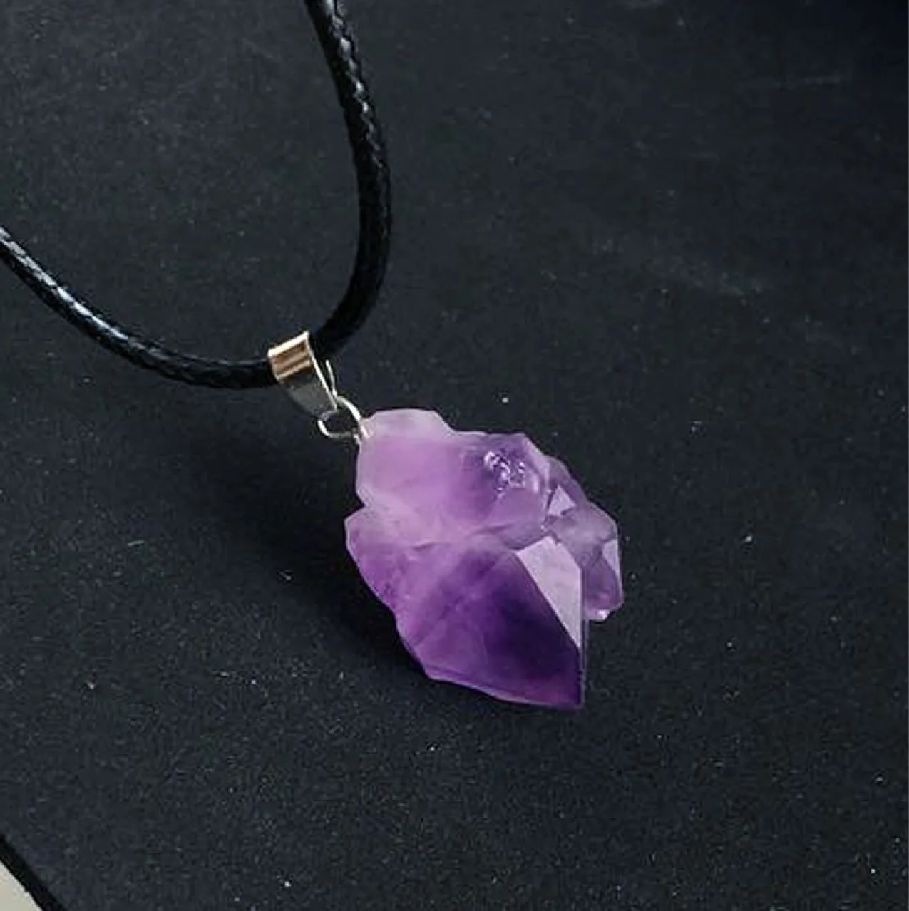 

Amethyst pendant crystal cave inner wall purple teeth irregular party temperament