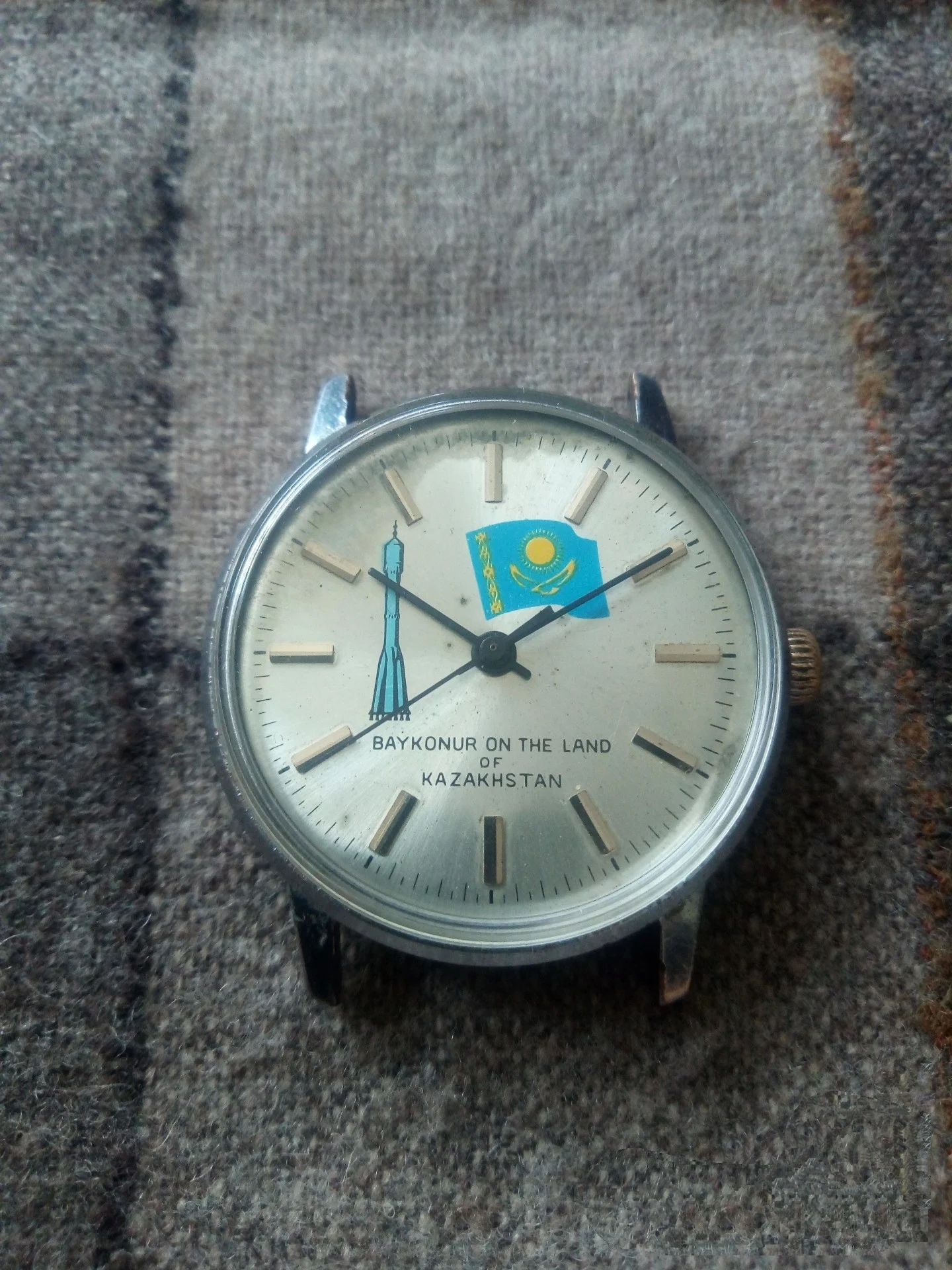 

Казахстан (baikonur Казахстан launch) часы, сделанные в России