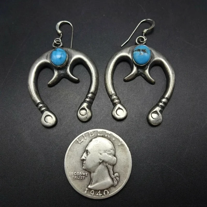

2022 New Retro Bohemian Ethnic Metal Carved Pattern Horn Character Earrings Round Bead Earrings for Women Girl Gift