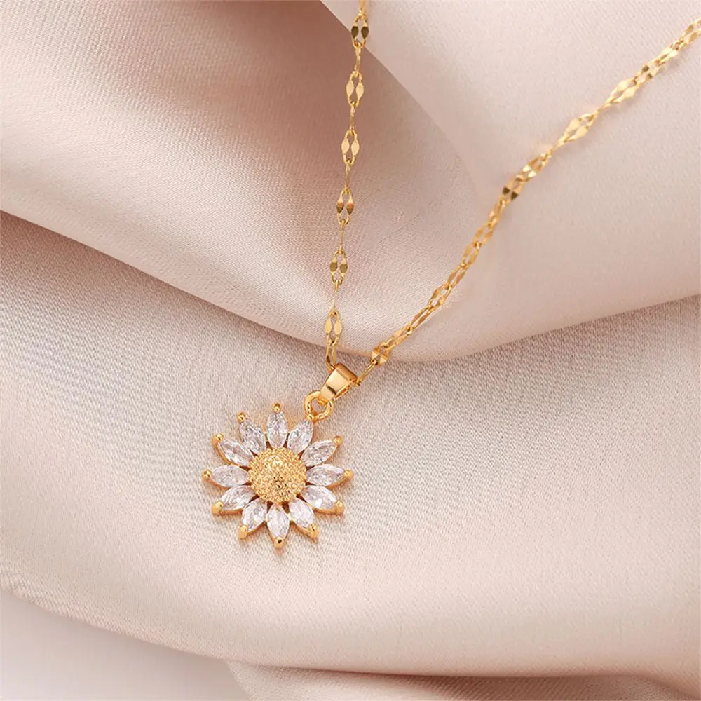 

Shiny Boho Jewelry Mom Gifts Luxury Crystal Choker Sunflower Necklace Zircon Pendant