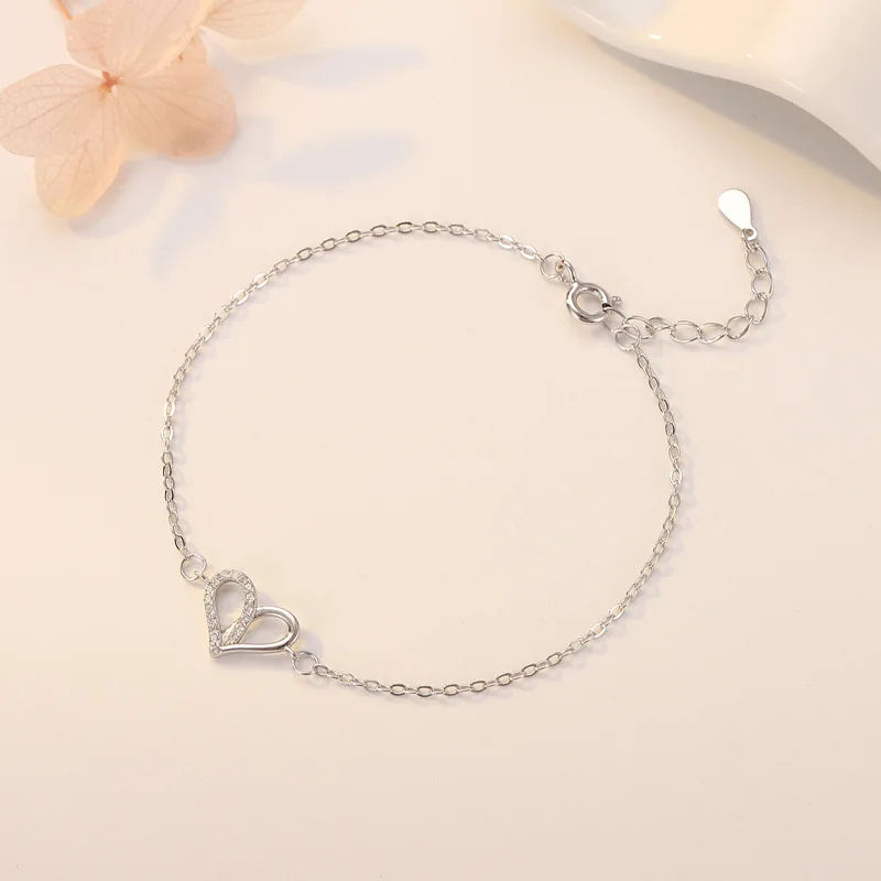 Браслет с сердцем из чистого серебра пробы |