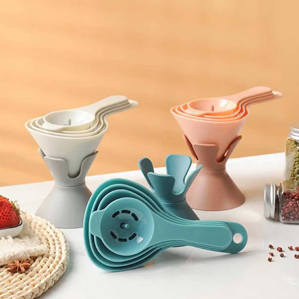 

1 Set Oil Funnel Multifunctional 6-in-1 Assorted Size Detachable Filter Reusable Solid Food Liquid Wine Kitchen Funnel for Home