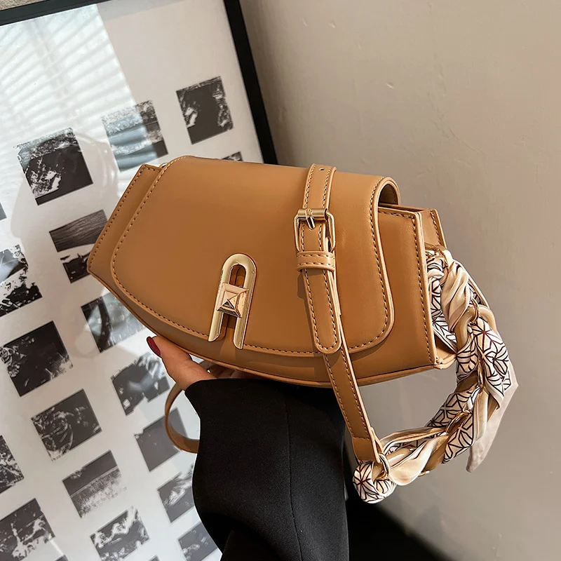 

Summer niche bag women's 2022 new fashion premium women's bag retro shoulder bag foreign style versatile messenger bag
