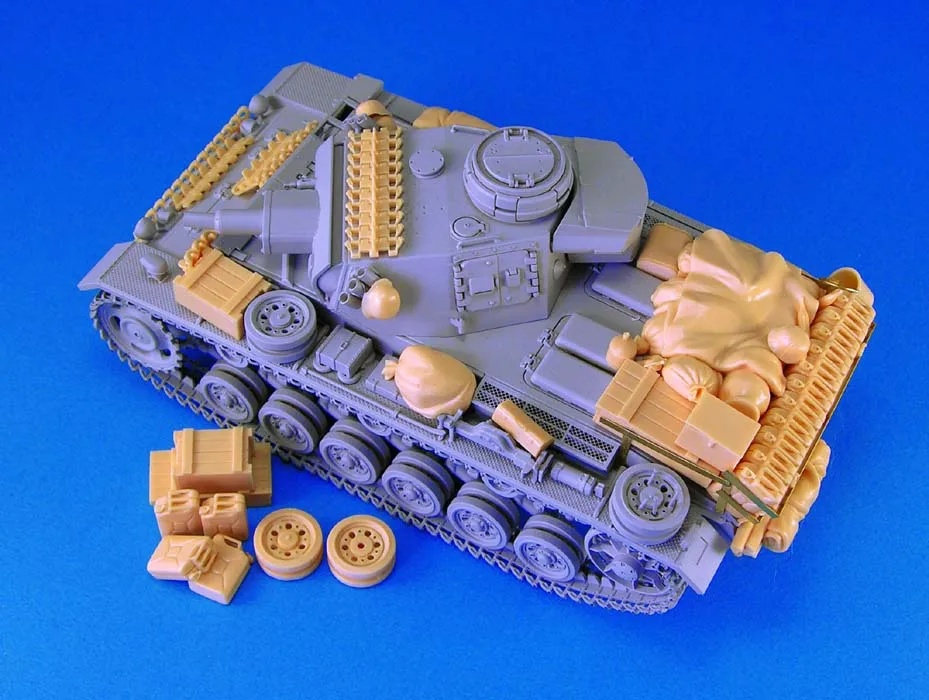 

1:35 Die-casting Resin Model Assembly Kit No. 3 Tank Pileup Conversion Parts (No Etching) Unpainted