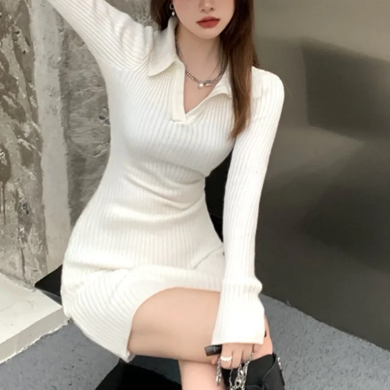 Французское винтажное вязаное платье с воротником-поло и низким вырезом