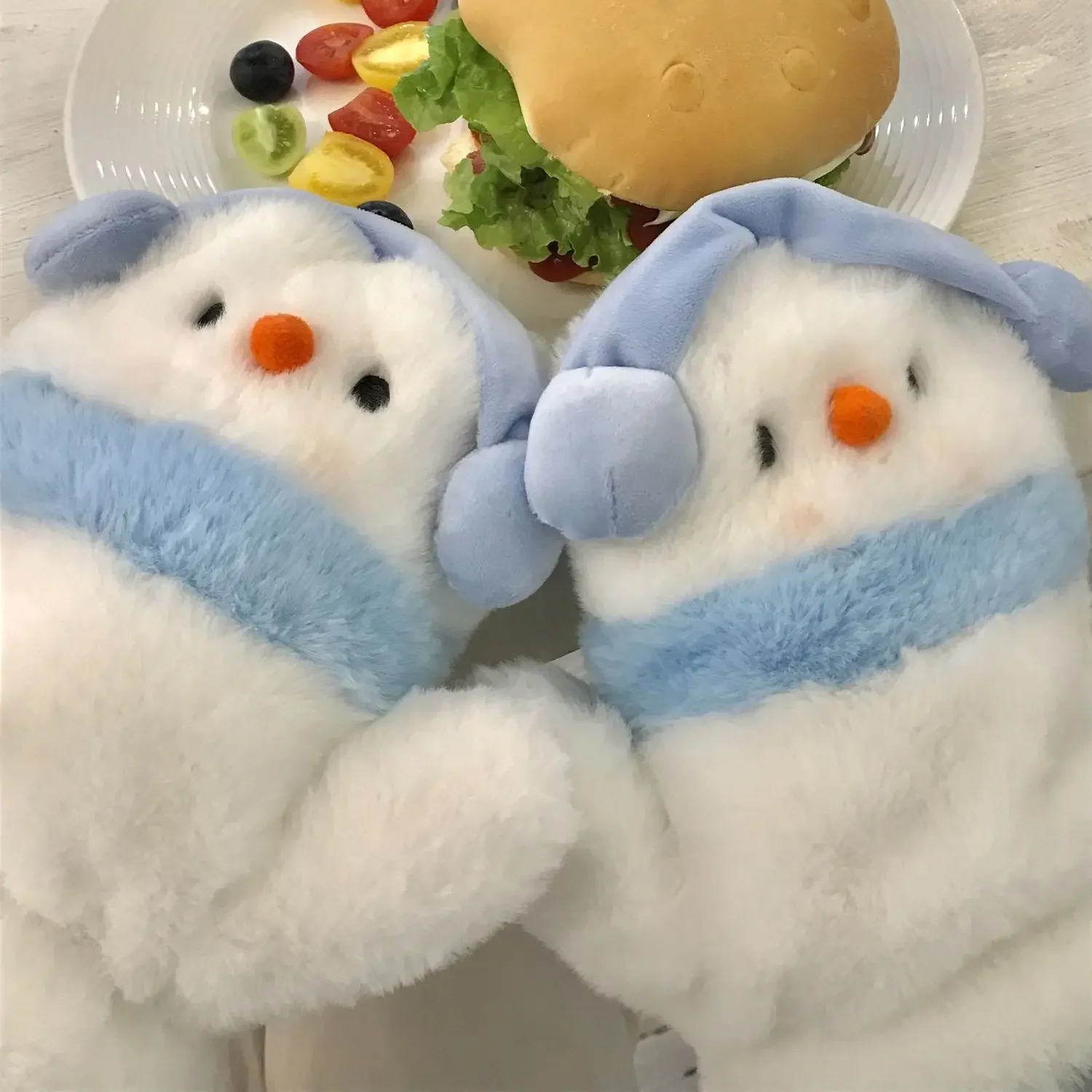 Милая плюшевая шапка со снеговиком женская осенне-зимняя толстая теплая с