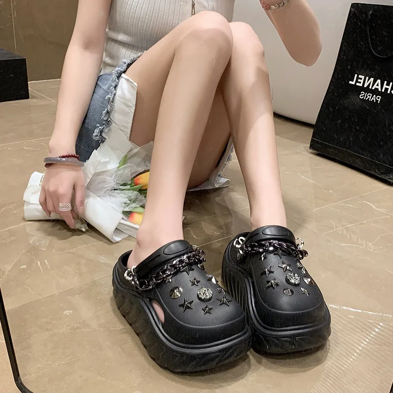 2023 Summer Street Slippers Women Fashion Clogs Thick Sole Garden Shoes Female Platform Slides Cut-out Girls Sandals With Chain