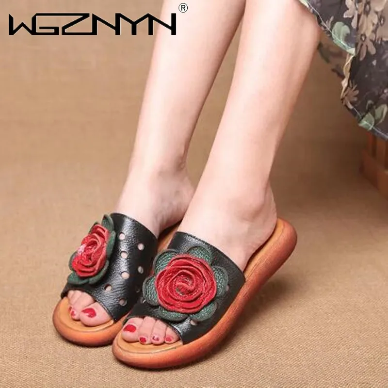 

2022 New Outdoor Genuine Leather Sandals Personalized Rubbing Flower Retro Slippers High Heels Platform Comfortable Lady Shoes