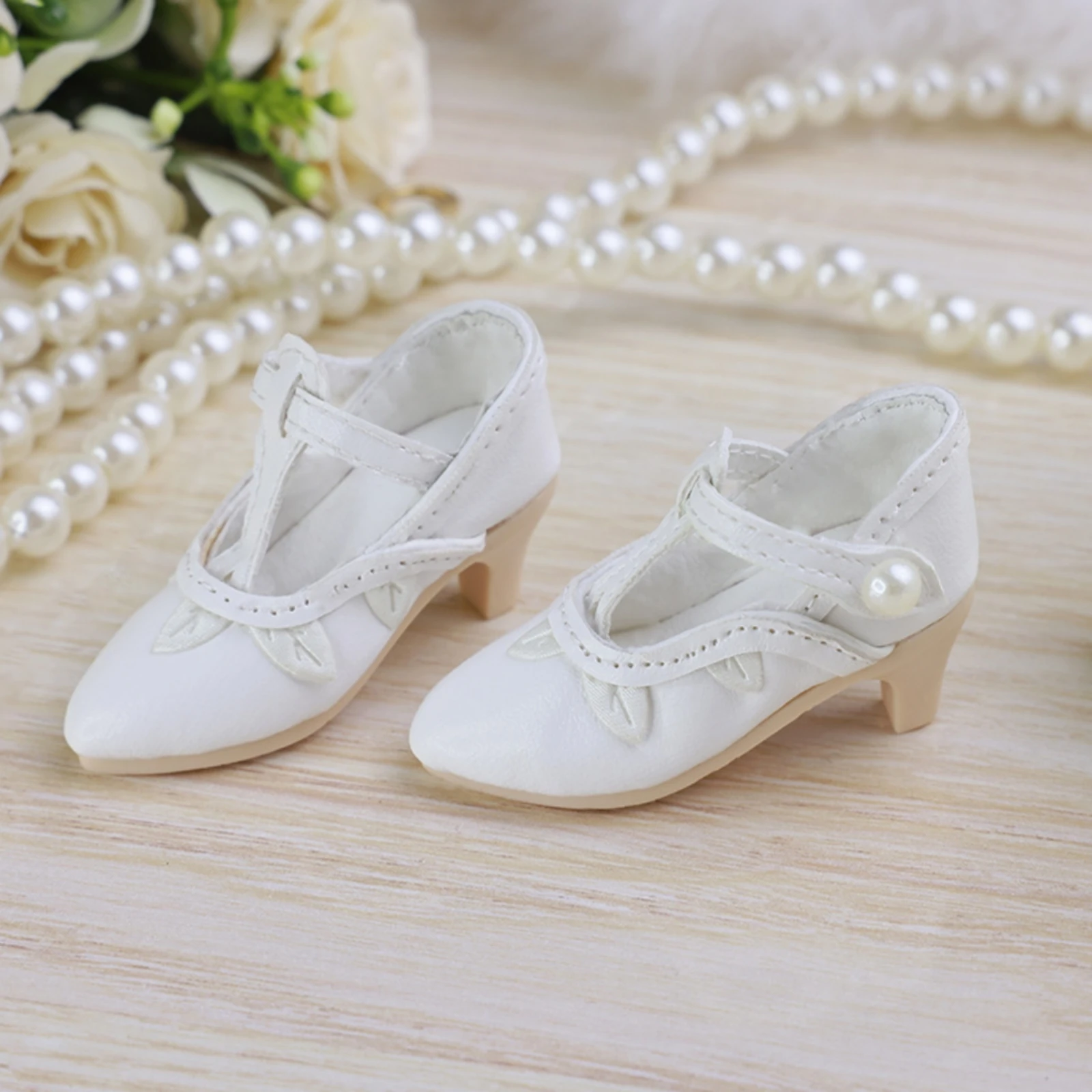 Фото Обувь для кукол 1/4 масштаба, туфли с Т-образным ремешком для BJD кукол, аксессуары для игрушек, остроносые слипоны №1