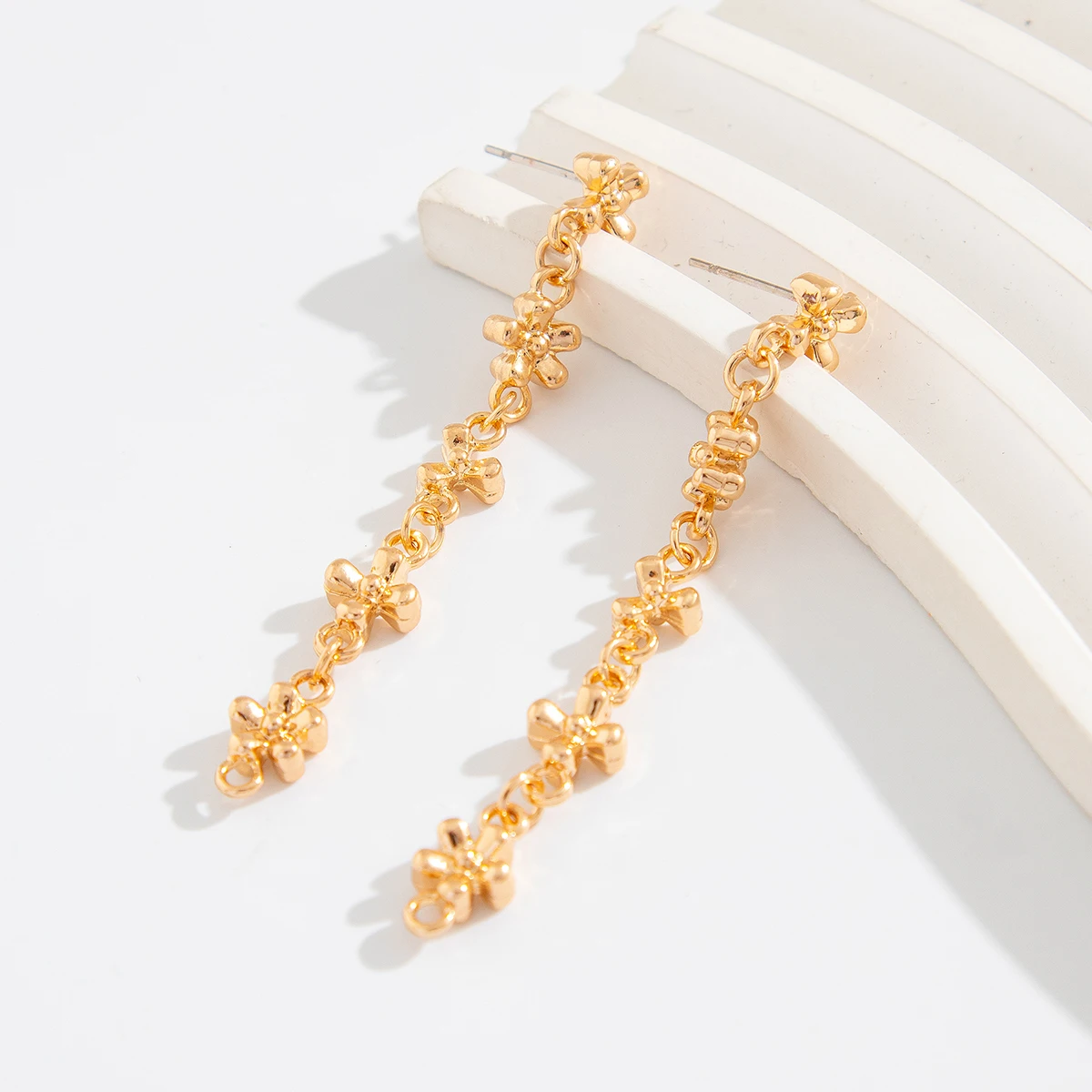 Ingemark Минималистичные Металлические Висячие Серьги В Форме Цветка Для Женщин