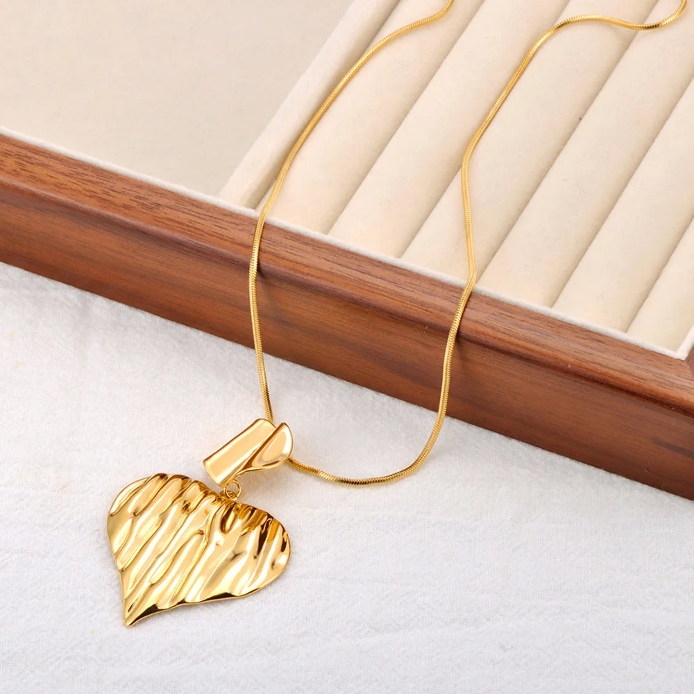 Lokaer Ожерелье С Подвеской В Форме Сердца Для Женщин Текстура Металла Из