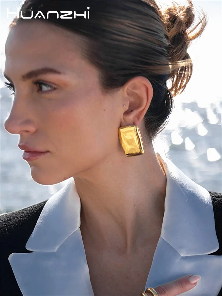 HUANZHI Geometric Square Golden Plated Stud Earrings for Women Exaggerate Titanium Steel Gilded Fashion French Retro Jewelry New