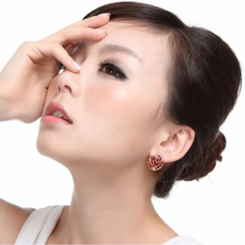 AAAA + стразы красная роза полые цветочные серьги-гвоздики летние модные ювелирные