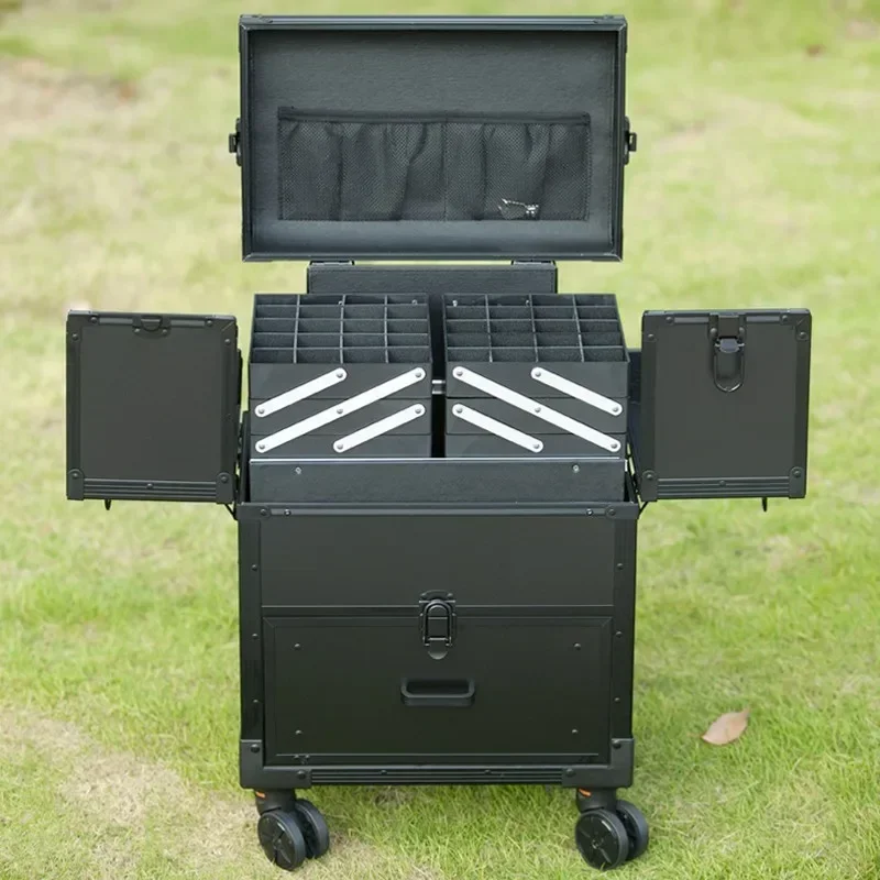 Большая вместимость из сплава