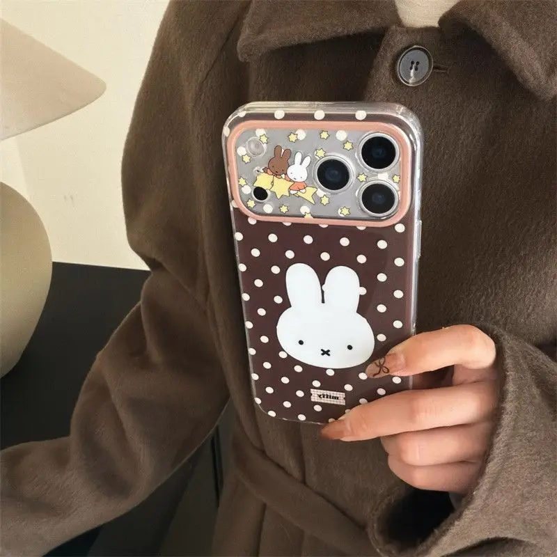 Горячая новинка: Чехол для телефона с кроликом Миффи для iPhone 17, 16, 15, 14, 12, 11 – Дизайн в горошек, точные вырезы, увеличенное вырезание для камеры, защитная задняя панель (art.: 3920dcae7948c) - 3920dcae7948c