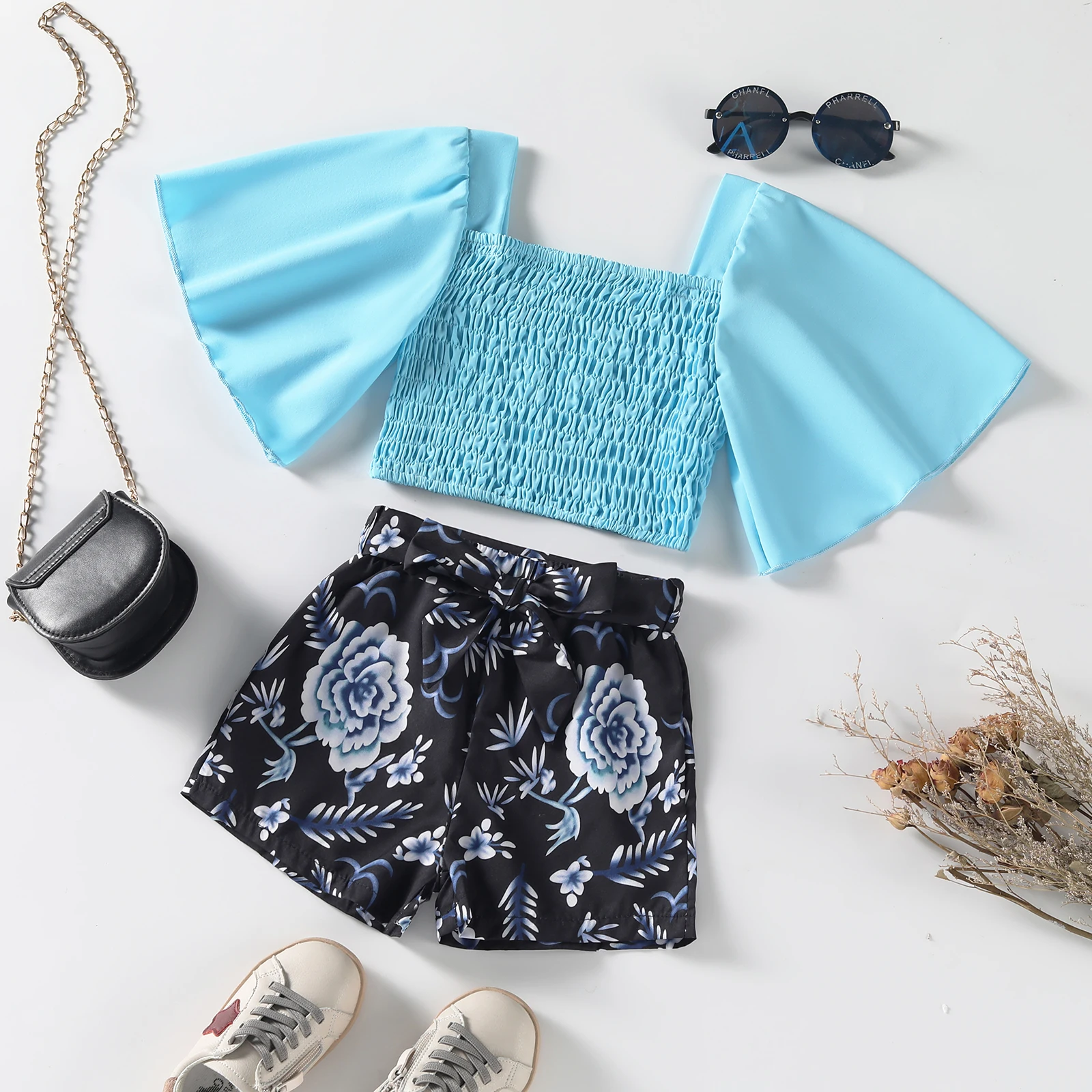 

2-7 Years 2 Pieces Kids Suit Set, Girls Solid Color Square Neck Short Sleeve Tops+ Flower Print Shorts for Summer