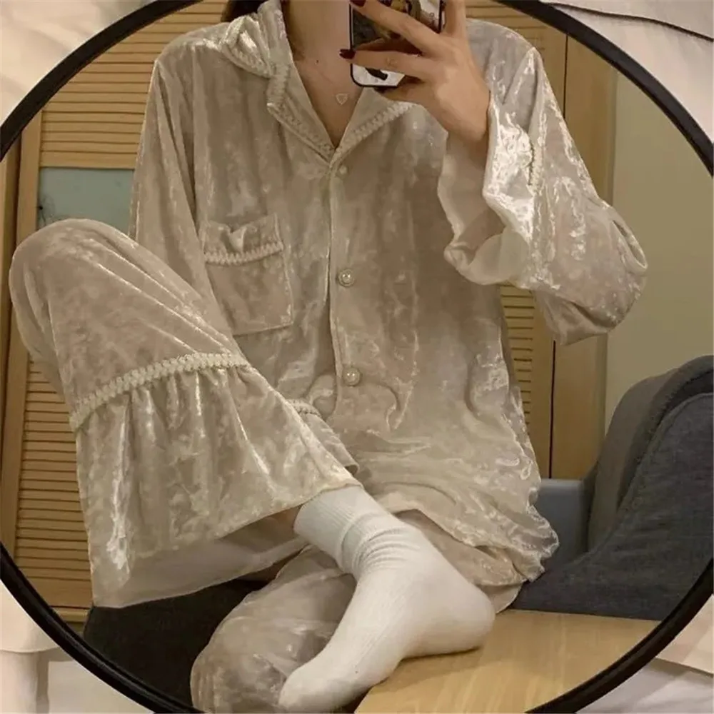 

Gold Velvet Pajamas Women Clothing Winter 2022 Velours Trumpet Sleeve Sleepwear Pijamas Velour Suits Nighty For Ladies Roomware