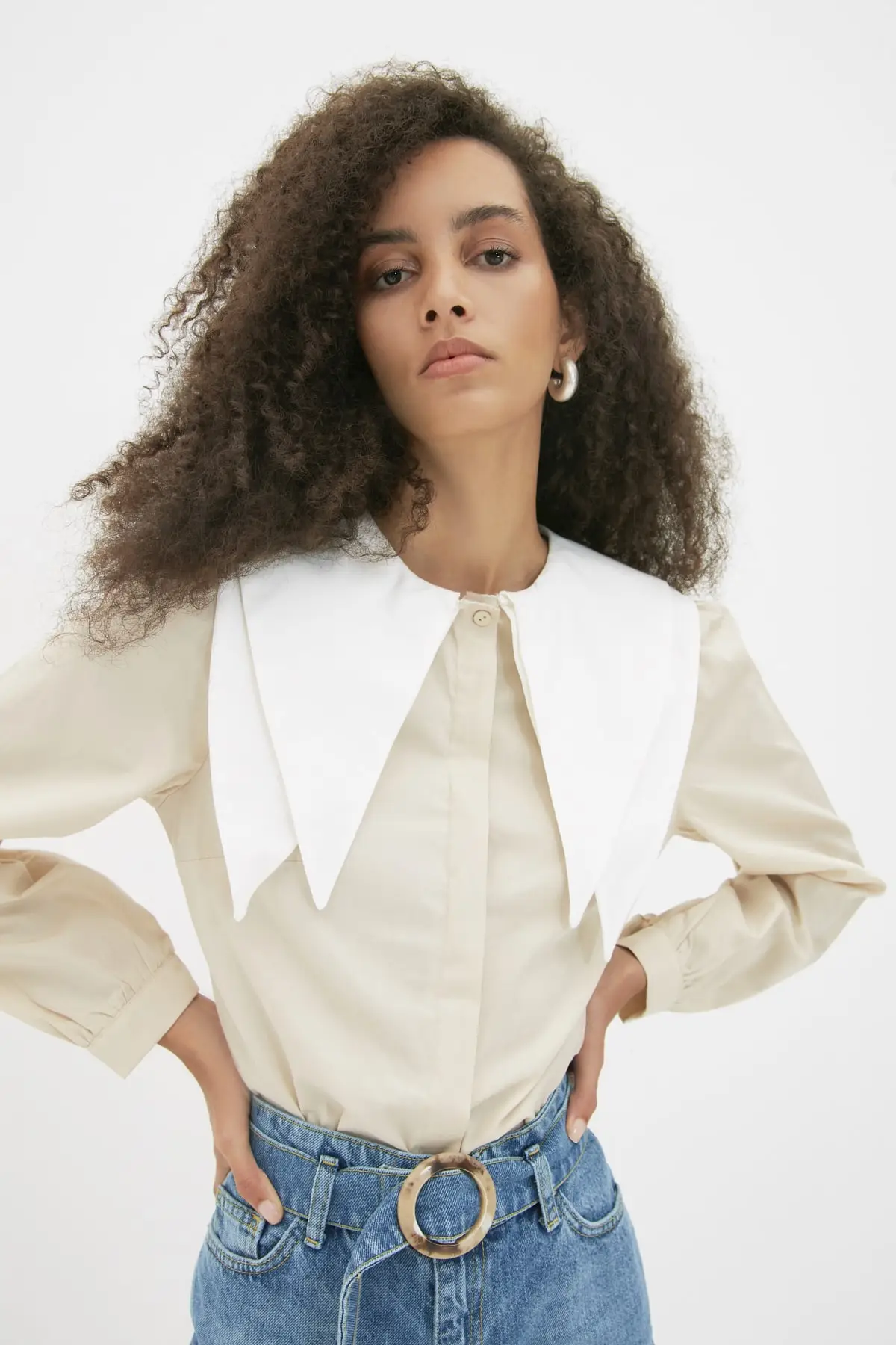 

Trendyol Handles Büzgülü Shirt TWOAW22GO0668