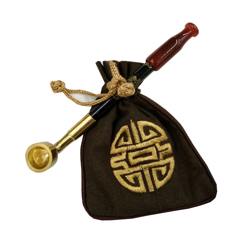 Старомодный ручной работы с маленьким котелком длинными стеклами (табак) горшок