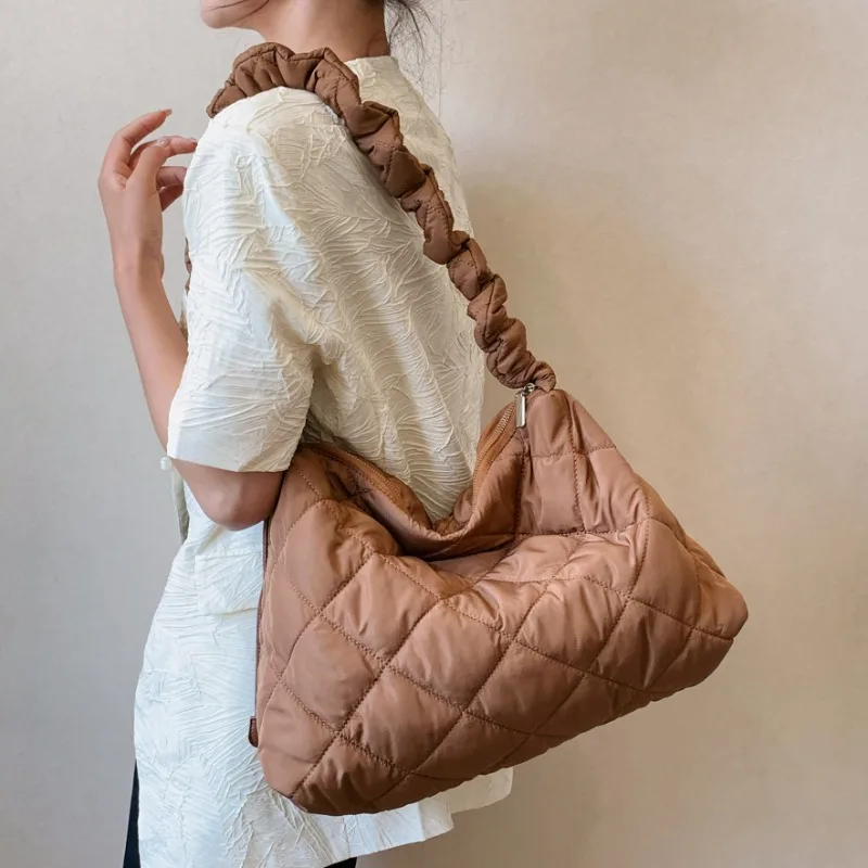 

Women's Hobos Shopper Bag Quilted Plaid Bucket Design Nylon Plus Cotton Shoulder Crossbody Bags Trend Large Capacity Lady Tote