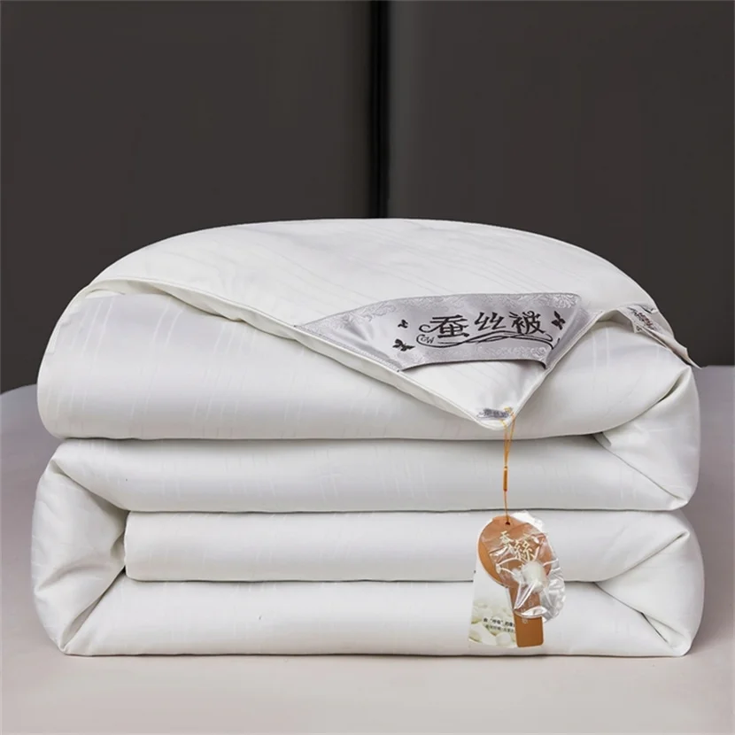 Фото Mulberry Silk Quilt with 100% Silk Filling for All Season Luxurious Breathable Comfort Natural Silk Comforter with Cotton Shell №1