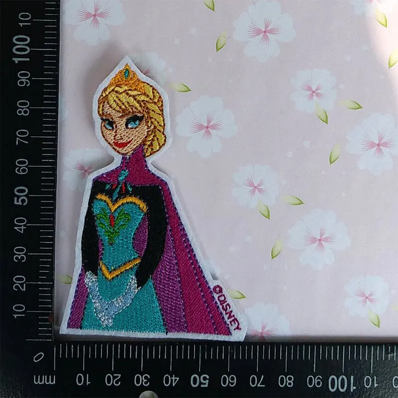 Фото Нашивки Disney для одежды: Принцесса Эльза, наклейки Frozen, нашивки для ремонта детской одежды, декоративные нашивки-цветы №4