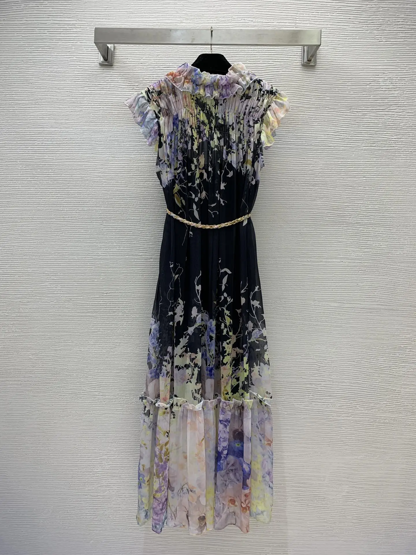 

2022 new women fashion sleeveless stand collar chain belt waist slim long skirt dress 0626