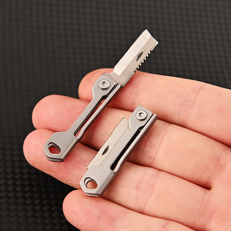 

1Pc Outdoor Camping Supplies Stainless Steel Folding Knife Mini Square Head Keychain Pendant Portable Pocket Knife