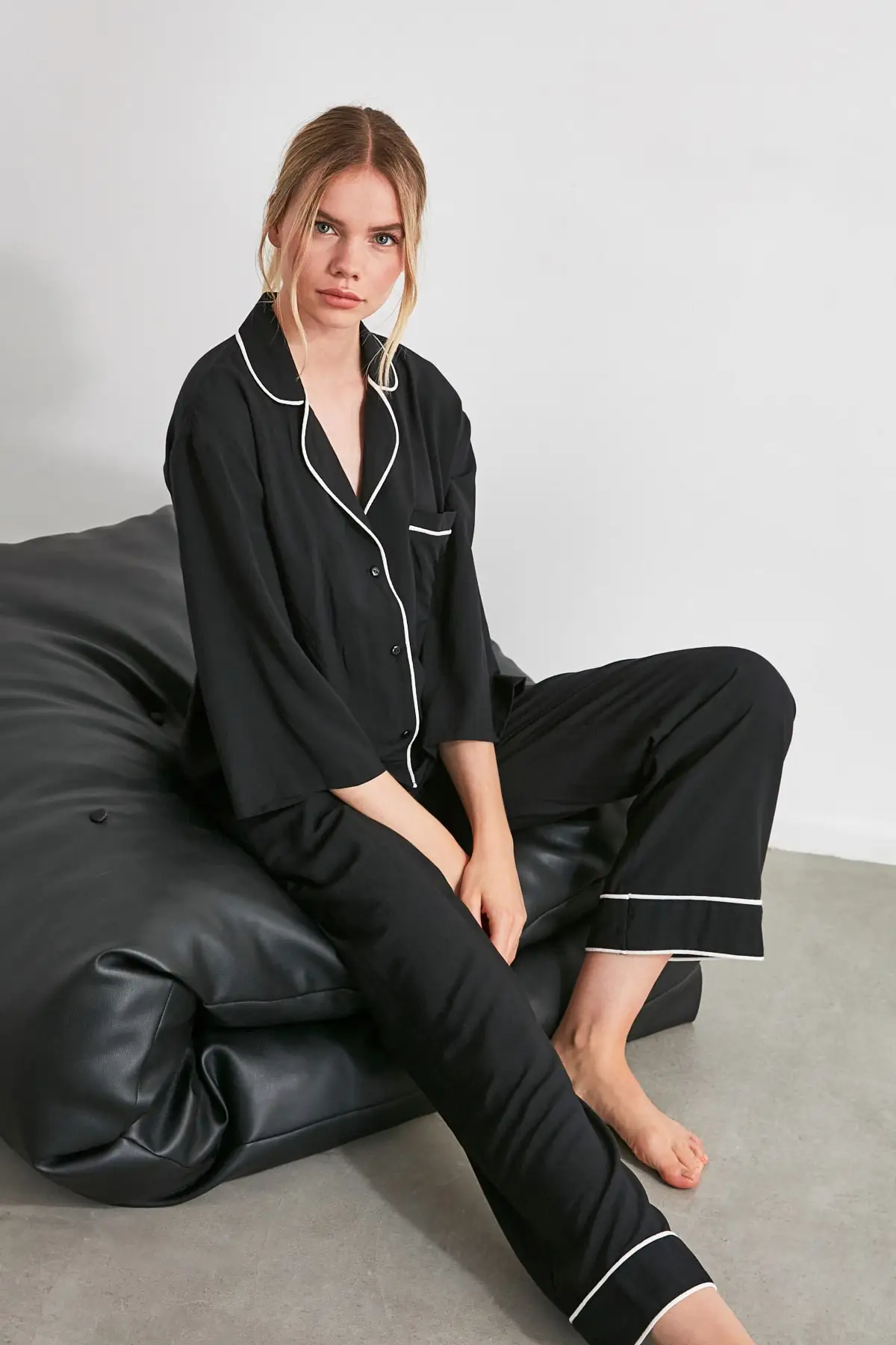 

Пижама из 100% вискозы, с длинным рукавом