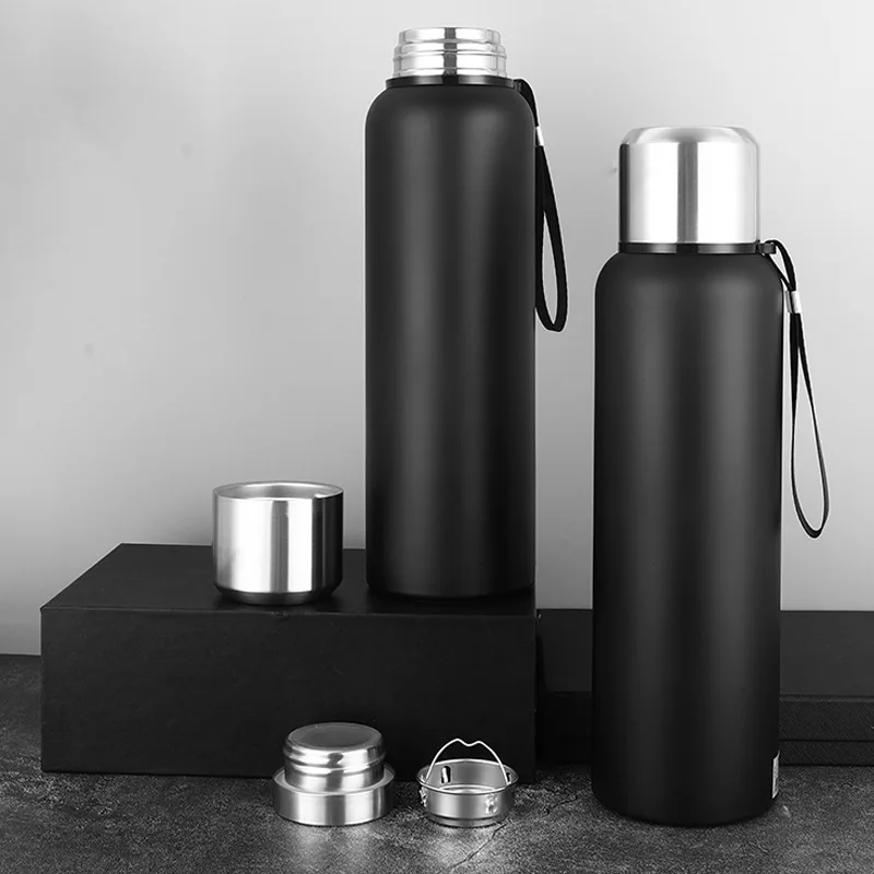 

Large Capacity Stainless Steel Thermos Portable Vacuum Flask Insulated Tumbler with Rope Thermo Bottle 500/750/1000/1500ml