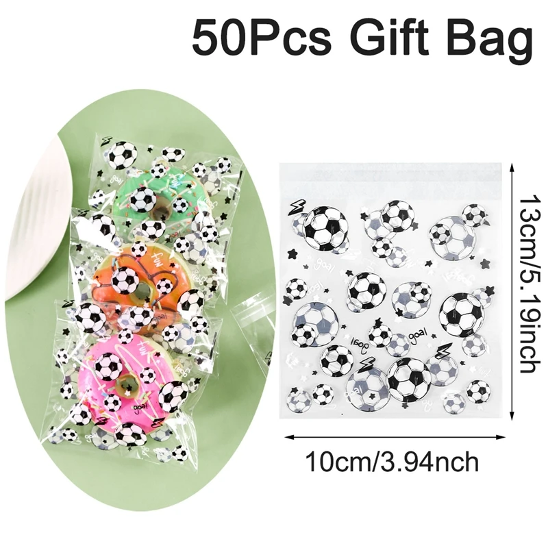 

Пластиковые подарочные пакеты с футбольной тематикой