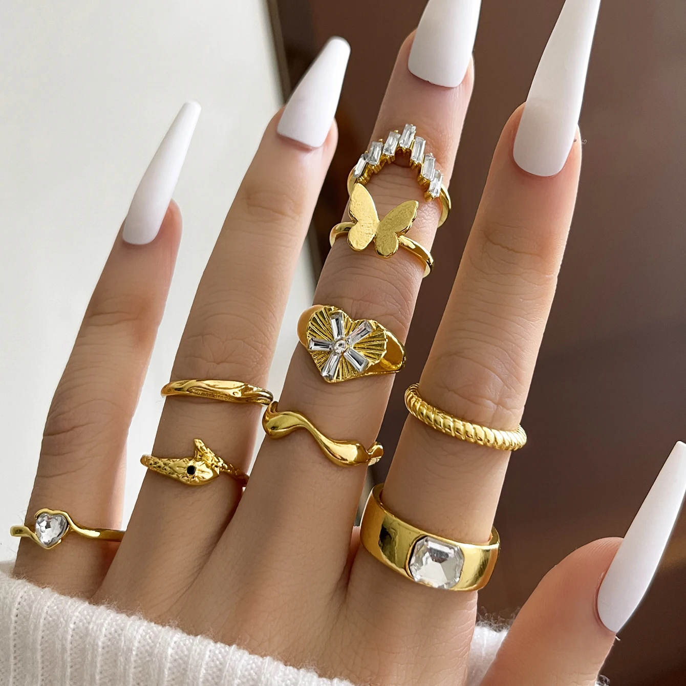 

Stillgirl 9Pcs Vintage Gold Butterfly Rings for Women Kpop Crystal Snake Geometric Set Female Y2k Fashion Jewelry Anillos Mujer