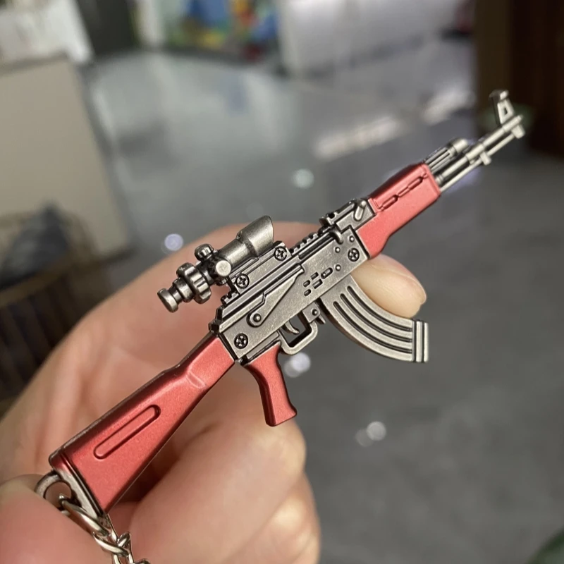 Бесплатная база мини-брелок AKM Gun периферийные устройства игры PUBG модель