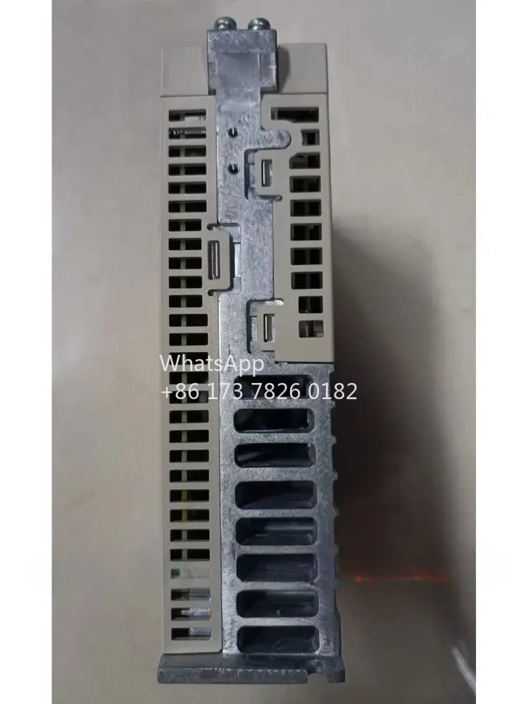 Сервопривод SGPMS-2R5AP0A 450 Вт