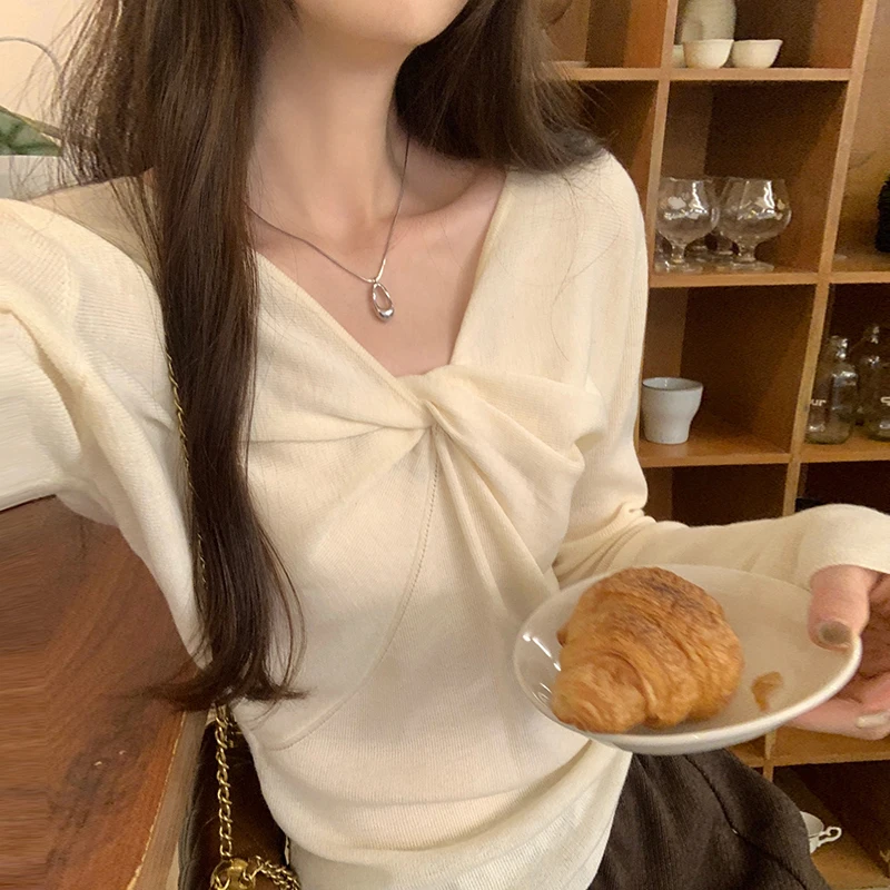 Ретро Twist Design Sense Slim fit Внутренняя одежда Базовый трикотаж Осенне-зимняя женская