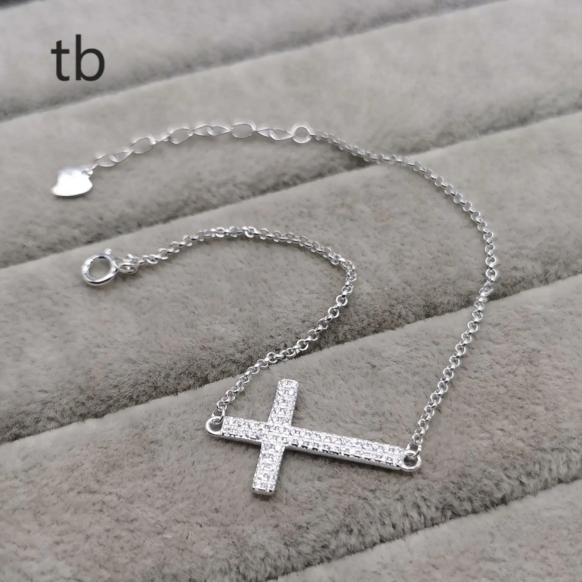 

New S925 Silver Simple Fashion Diamond Cross Bracelet Ladies Hundred Towers Adjustable Hand Jewelry