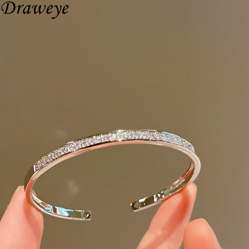 

Draweye Jewelry for Women Simple Adjustable Metal Zircon Korean Fashion Elegant Basics Bracelets Vintage Pulseras Para Mujer