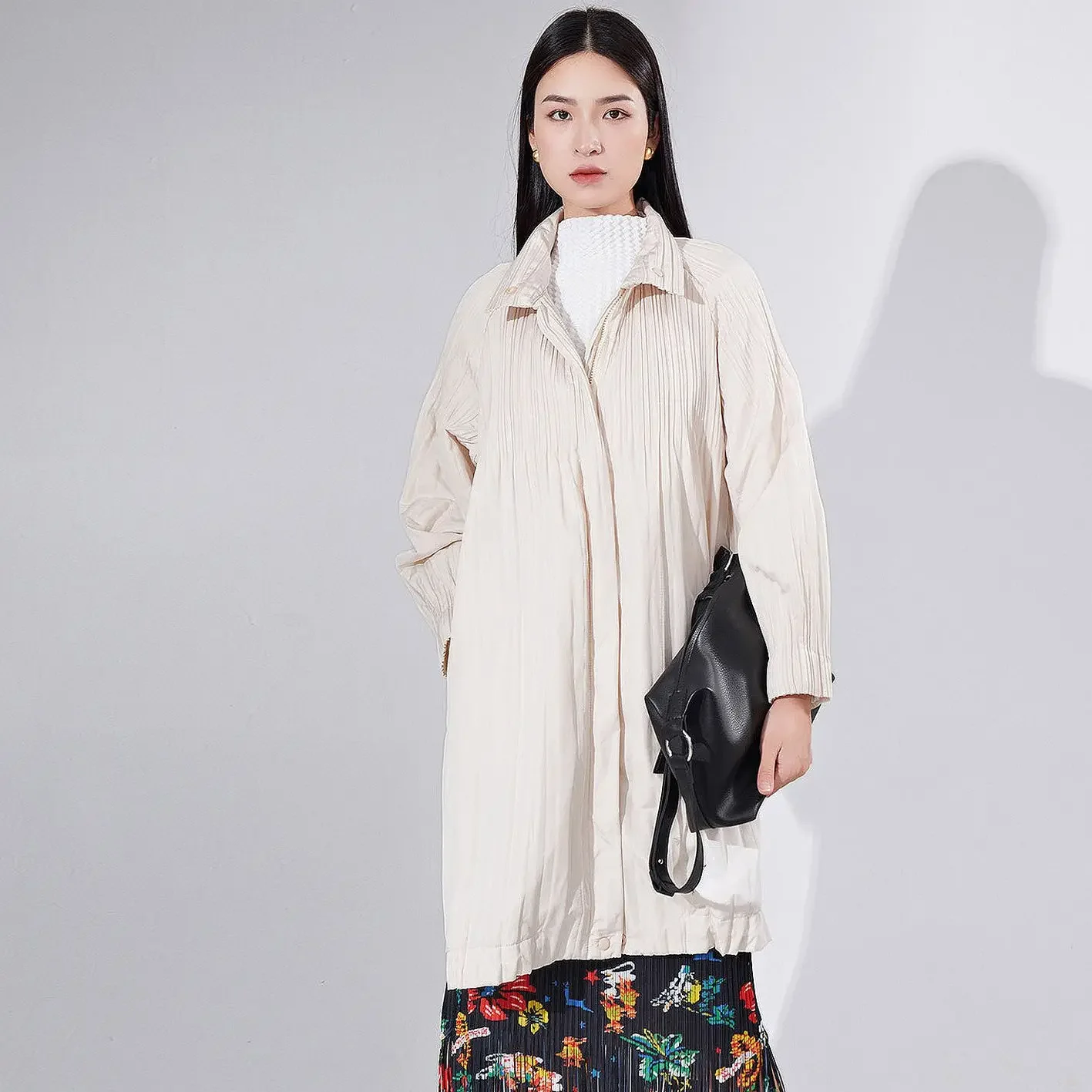 Плиссированная хлопковая зимняя женская Толстая теплая куртка средней длины на