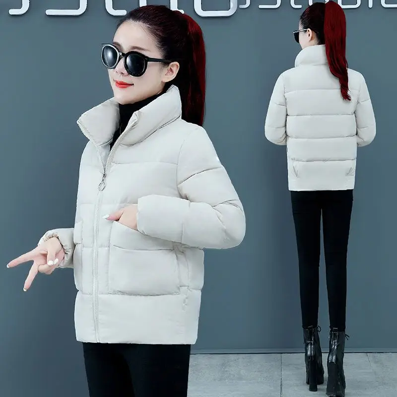 Рисунок 4 - Женская короткая парка на молнии