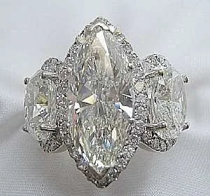 

Fashion Ladies Exaggerated Atmosphere Crystal Zircon Ring Engagement Proposal Banquet Jewelry Gift