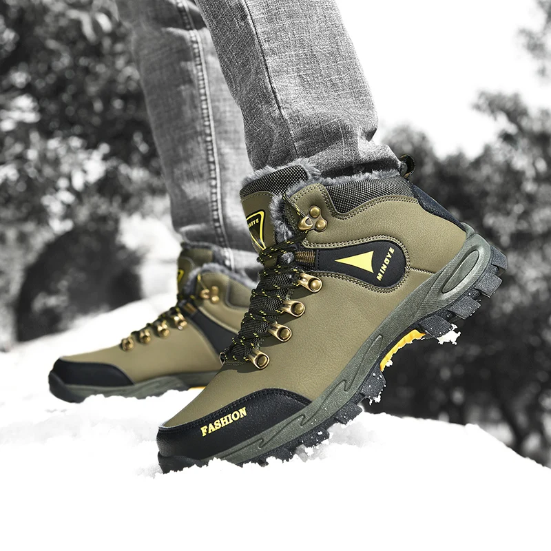 New Black Waterproof Snow Boots Men Winter Shoes Warm Fur Trekking Boots Man Outdoor Sneakers Non-slip Men Leather Hiking Boots