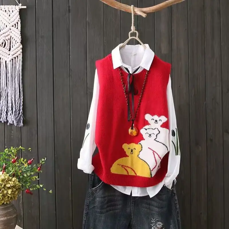 Женский жилет вязаный с круглым вырезом короткий стильный свитер плюшевым