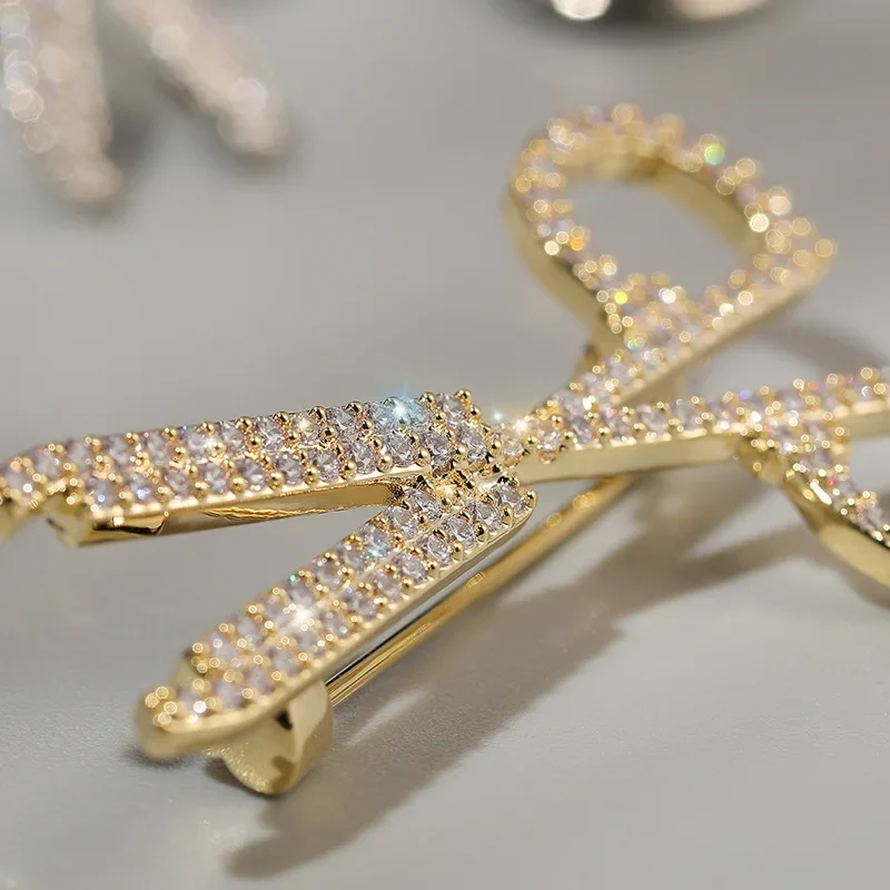 Уникальная брошь-ножницы с цирконием маленькая булавка для воротника аксессуары
