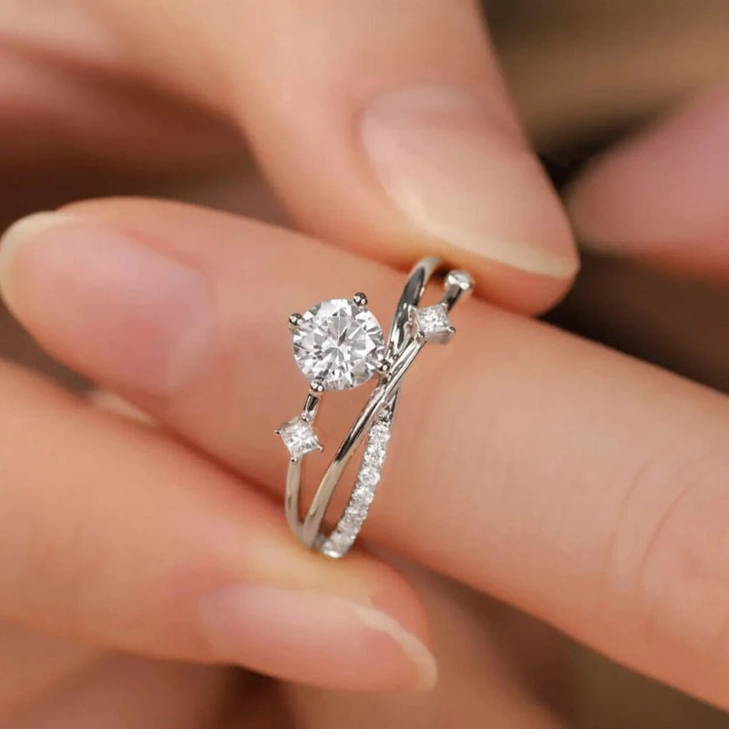 

New Fashion Silver Color Happy Universe Planet Track Astronaut Couple Ring Luxury Personality Jewelry for Women Girl Best Gifts