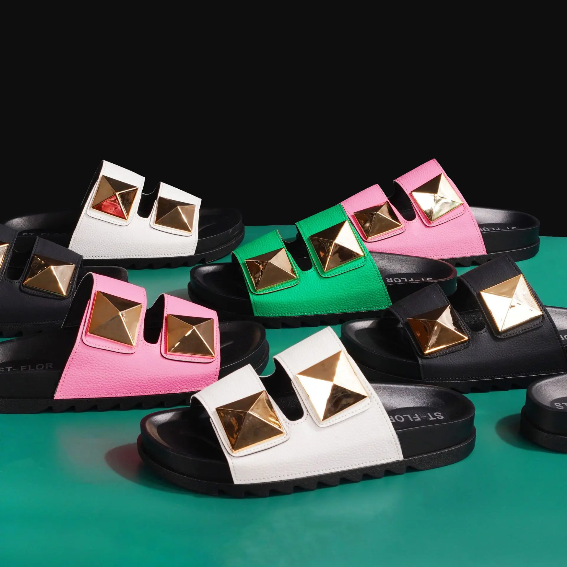 Summer European and American Fashion Casual Rivet Double Buckle Flat Sandals Thick Bottom for Outdoors Slippers