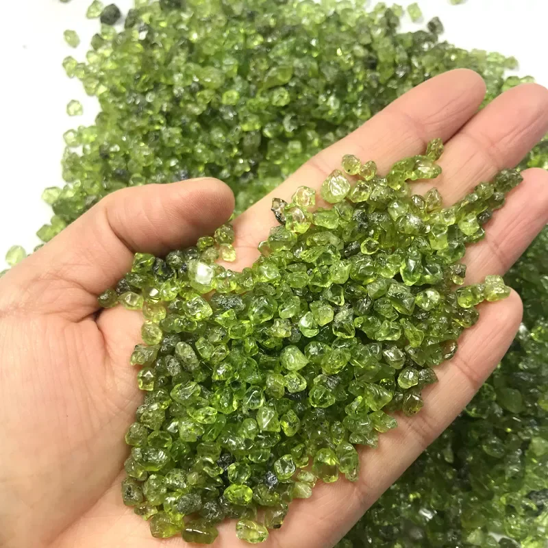 

100g 2-4mm Natural Stone Perido Quartz Olivine Green Crystal Mineral Specimen Rock Chip Gravel Rough Raw Gemstone Decoration