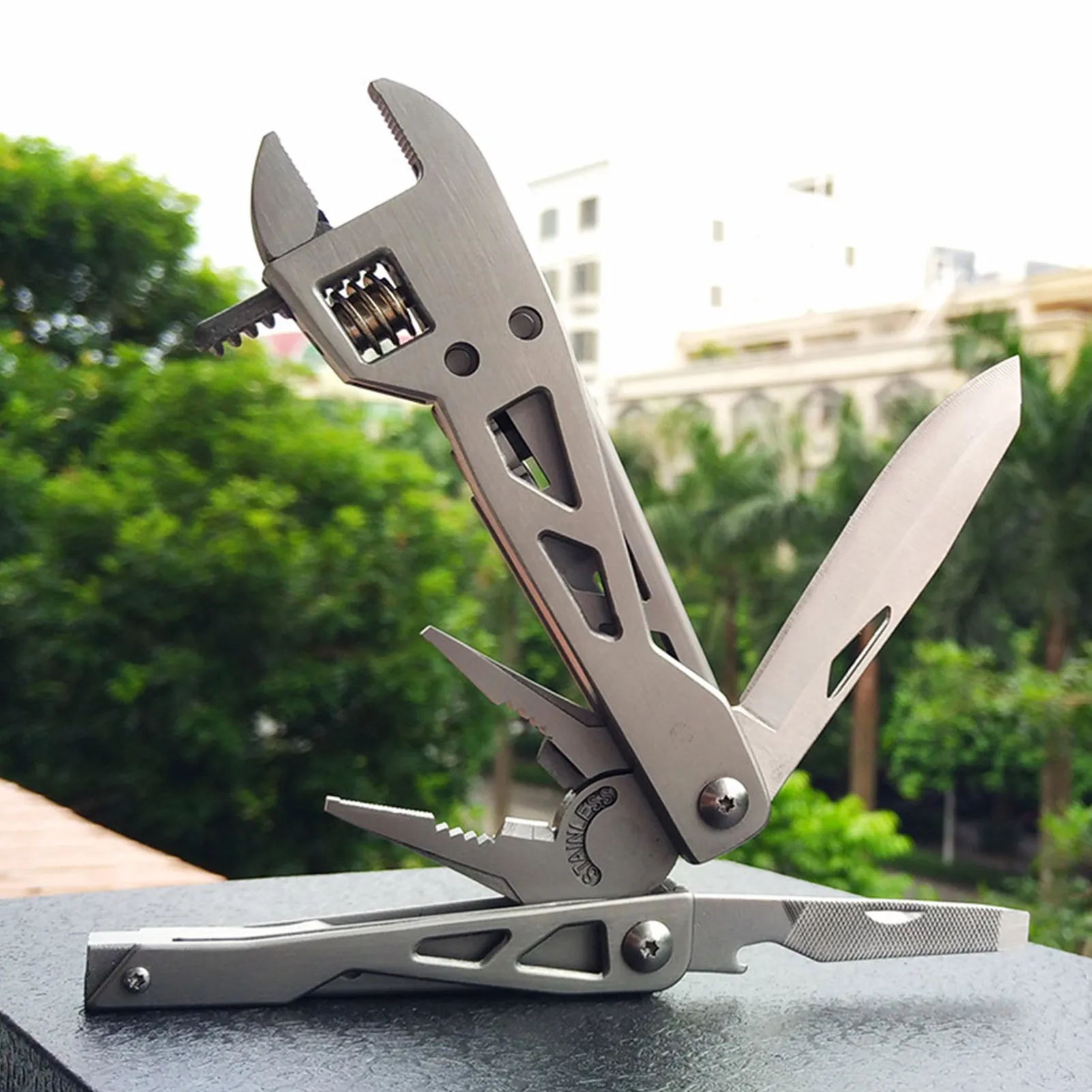 

Folding Wrench 10 In 1 Hand Tools Kit Multipurpose Tool For Home Work Portable Camping Equipment Multifunctional Tools For