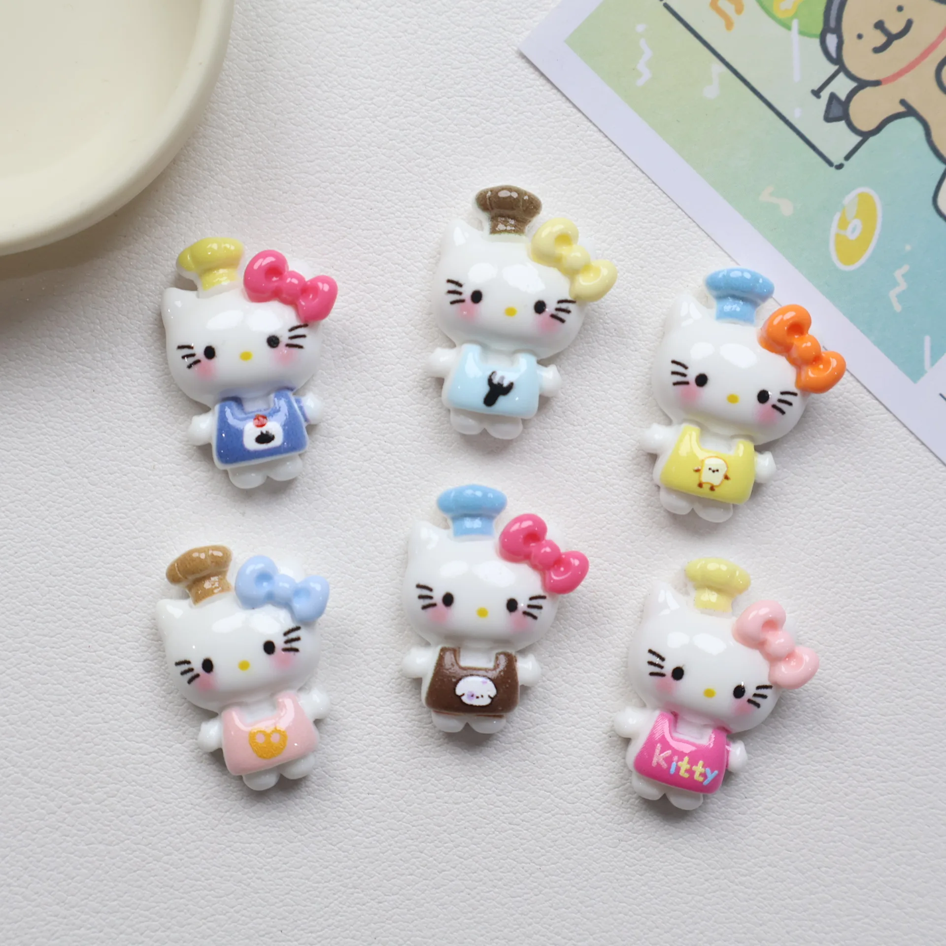 Фото Милые плоские фигурки из смолы Sanrio Kulomi Melody Series для декора холодильника, скрапбукинга, чехлов для телефонов, головных уборов, сережек и поделок своими руками №2