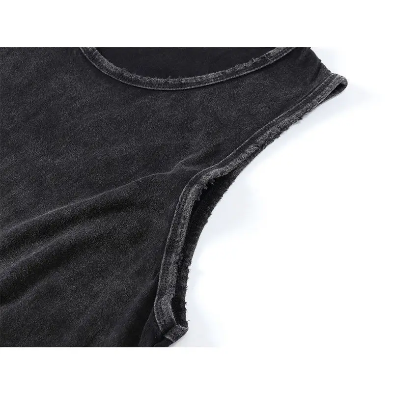 Рисунок 3 - Жилет мужской и женский состаренный